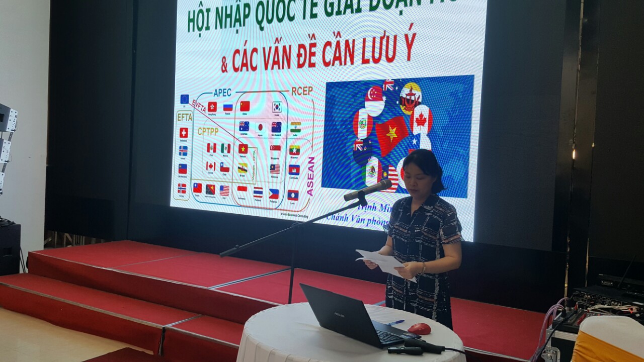 Bà Võ Thị An, Phó Giám đốc Sở Công thương tỉnh Nghệ An phát biểu tại VX8899 nhà cái trực tuyến